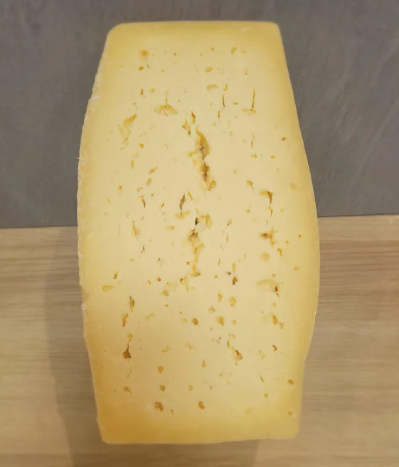 Сыр "Монтазио" 6 мес., 150 гр.